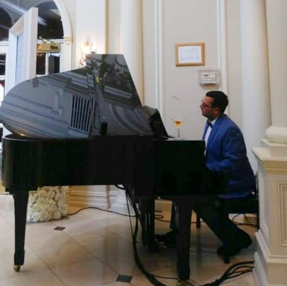https://pierosmusic.com/wp-content/uploads/2025/03/39861988_1536356286469293_3776336062134091776_n-e1741462357123.jpg