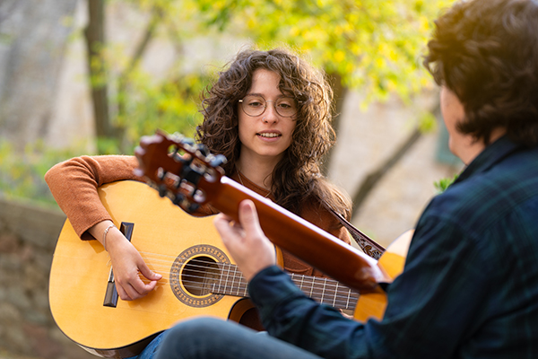 guitar lessons at Piero's Music Store, Bayonne, NJ