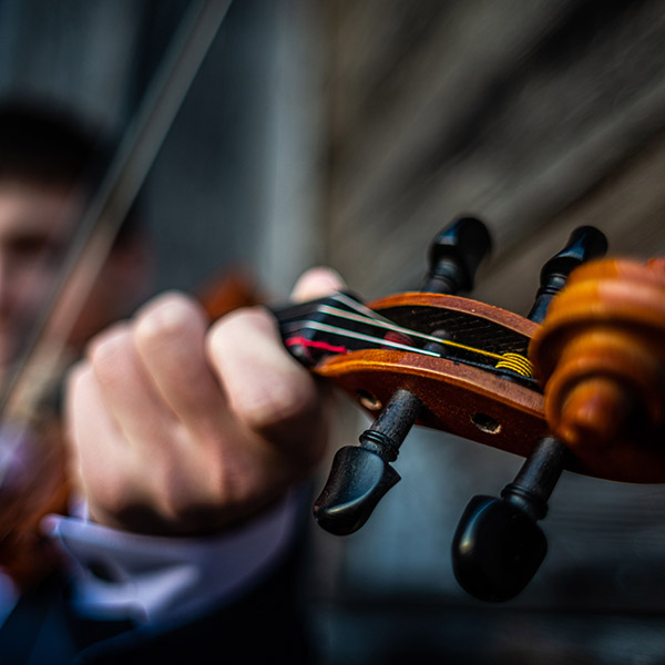 CONTACT US ABOUT VIOLIN LESSONS